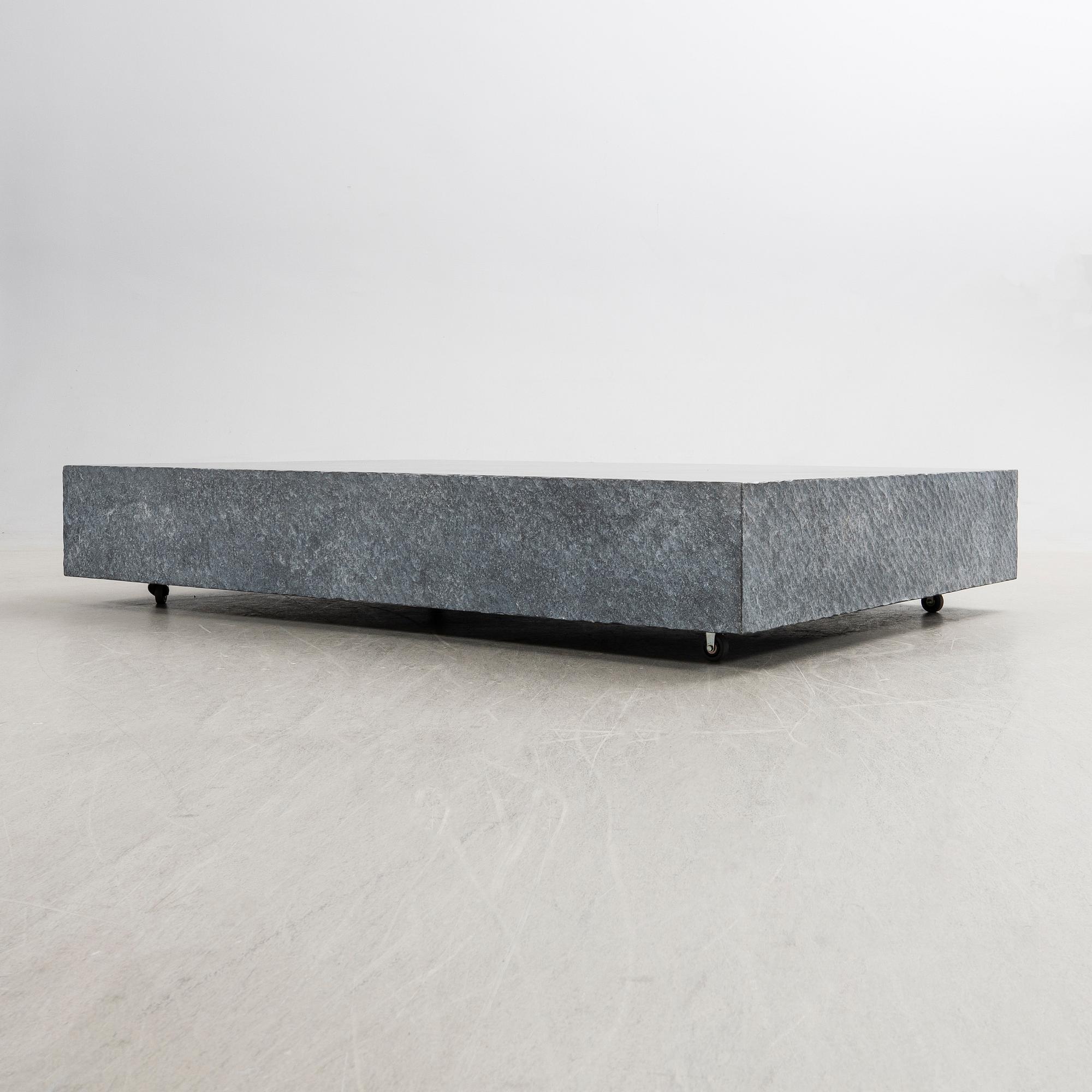 Coffee table, late 20th century/early 21st century.