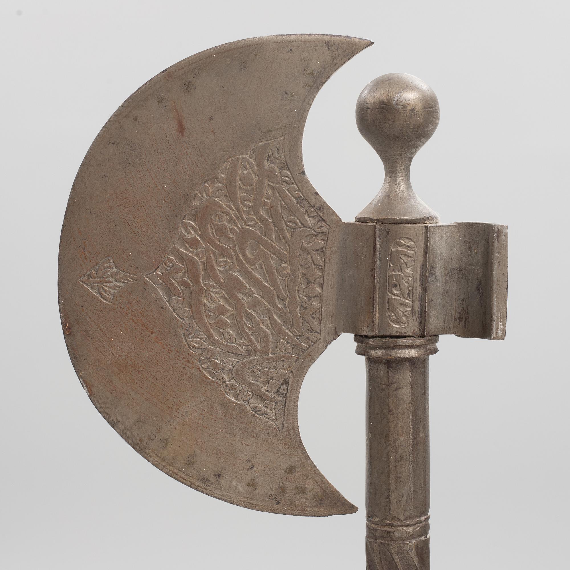An Indian axe, 19th /20th century.