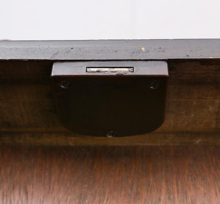 SKRIVBORD SAMT STOL, Afrika, 1900-talets andra hälft.