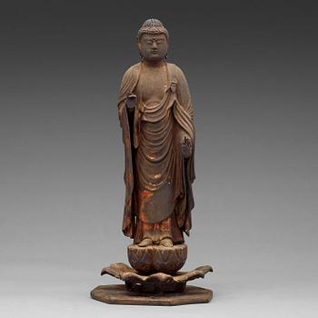 378. A wooden Japanese figure of Amida Buddha, Edo period, 19th Century.