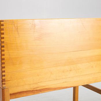 Andreas Hansen, a desk, Hadsten Träindustri, Denmark, second half of the 20th century.