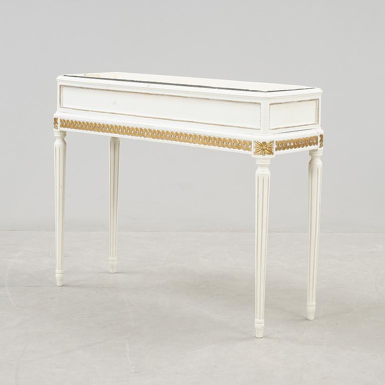 BLOMBORD, gustaviansk stil, 1900-tal.