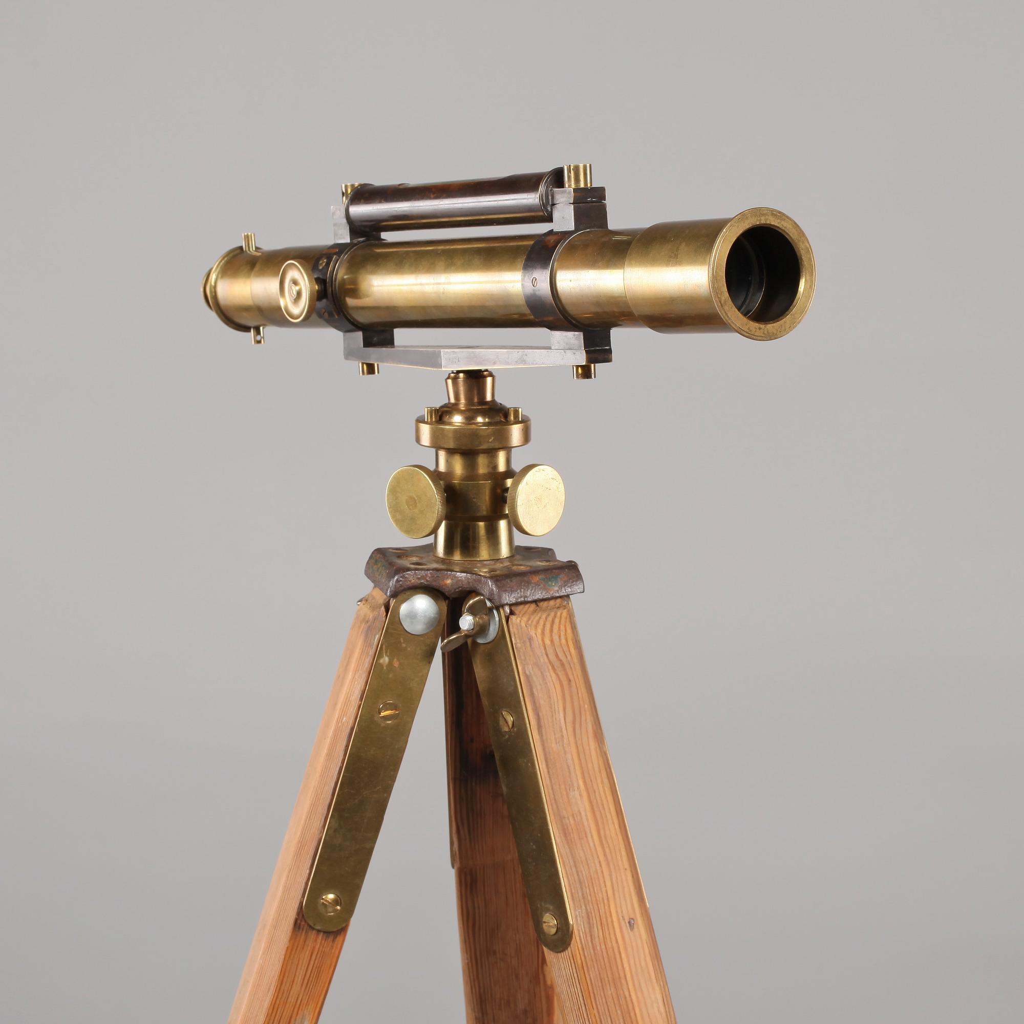 MÄTINSTRUMENT, F J Berg, Stockholm, omkring sekelskiftet 1900.