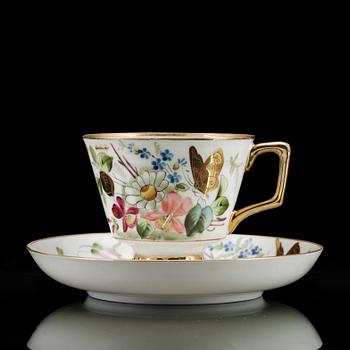 KOPPAR MED FAT, 6 st. Porslin, Kuznetsov, Ryssland. 1800/1900-tal.