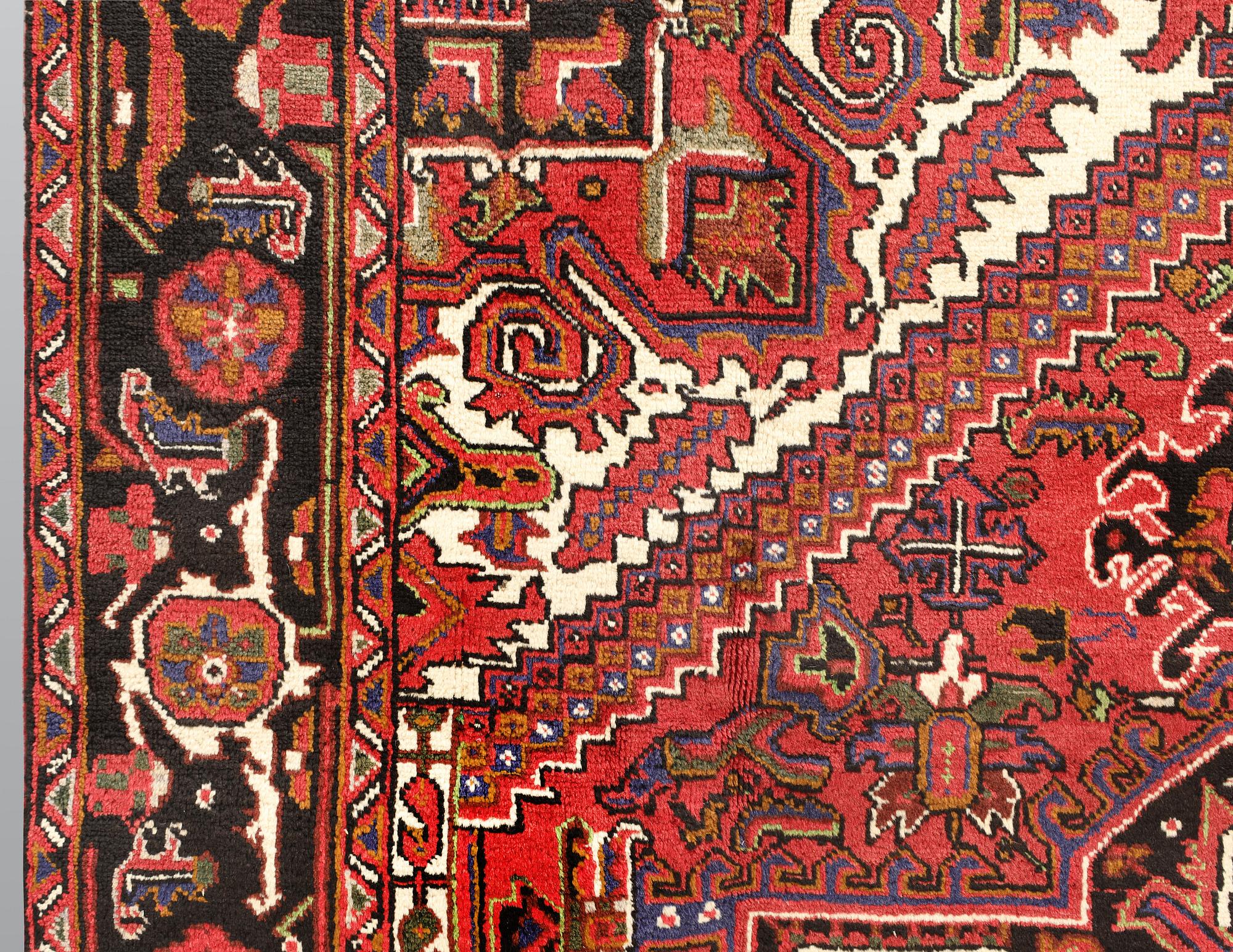 Matta, Heriz Gorovan, ca 292 x 203 cm.