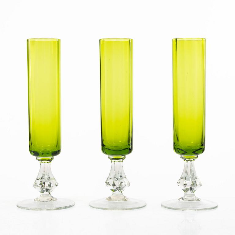 Champagnestrutar, 6 st, gröntonat glas, 1900-tal.