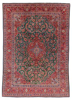 863. SEMI-ANTIQUE KASHAN. 383 x 274-278 cm.