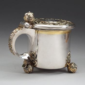 A Swedish parcel-gilt tankard, makers mark of Erik Nordwall, Norrköping (-1699-1723).