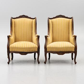 Bergèrer, ett par, rokokostil, 1900-talets först hälft.