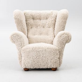 A Swedish Modern armchair, mid20th century.
