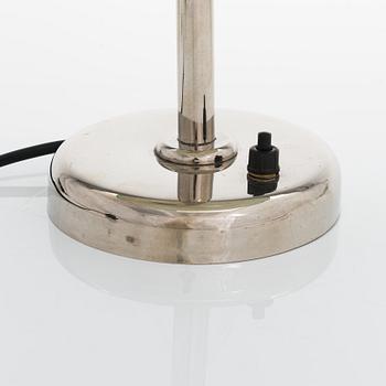 A 1930s table lamp for Taidetakomo Antti Hakkarainen.