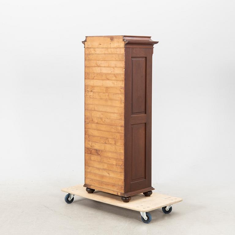 Jalusiskåp tidigt 1900-tal Åtvidaberg.