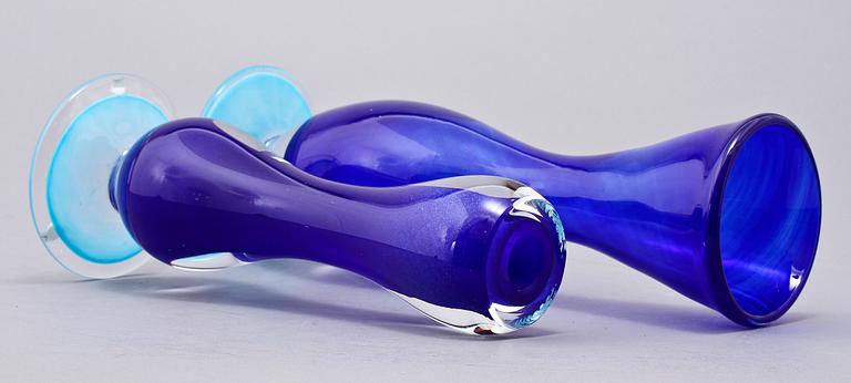 VAS samt LJUSSTAKE, glas, Gunnel Sahlin, Kosta Boda.