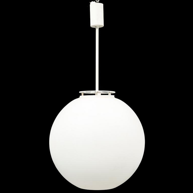 A late 20th Century ceiling light.