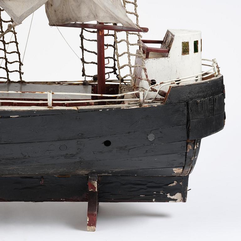 A modell of a ship from Brahestad, Finland, 19th century.