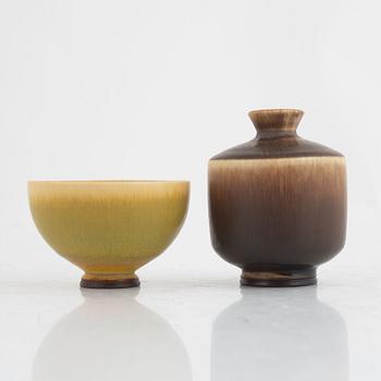 Berndt Friberg, a stoneware bowl and vase, Gustavsberg Studio, 1975.