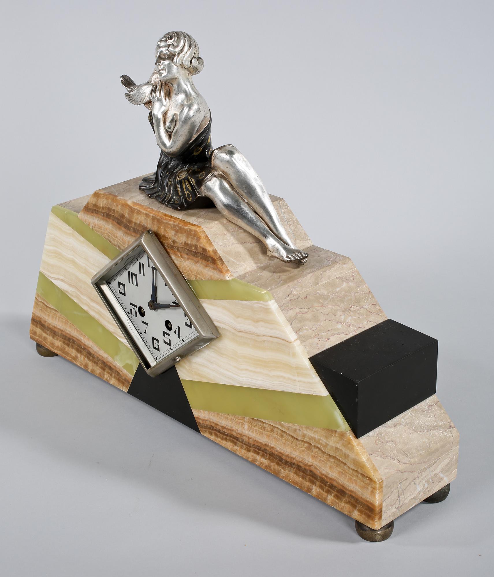 BORDSPENDYL, art déco, 1900-talets andra kvartal.