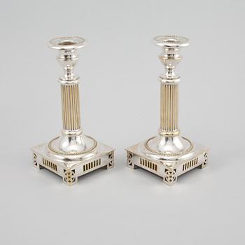 LJUSSTAKAR, nysilver, 1900-tal.