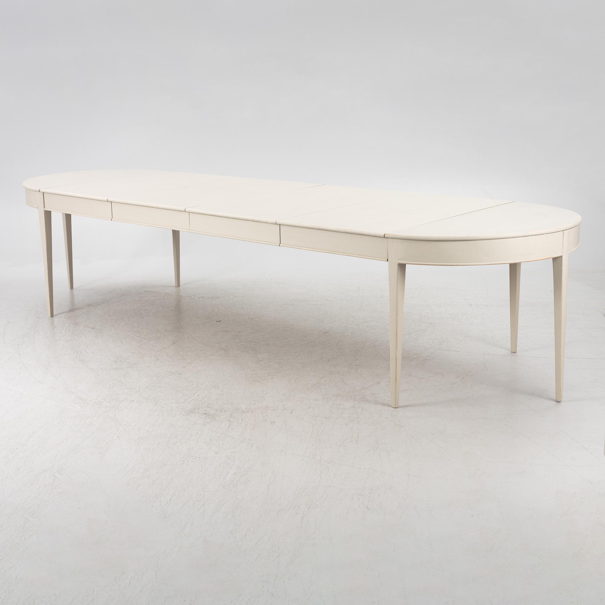 Matbord, gustaviansk stil.