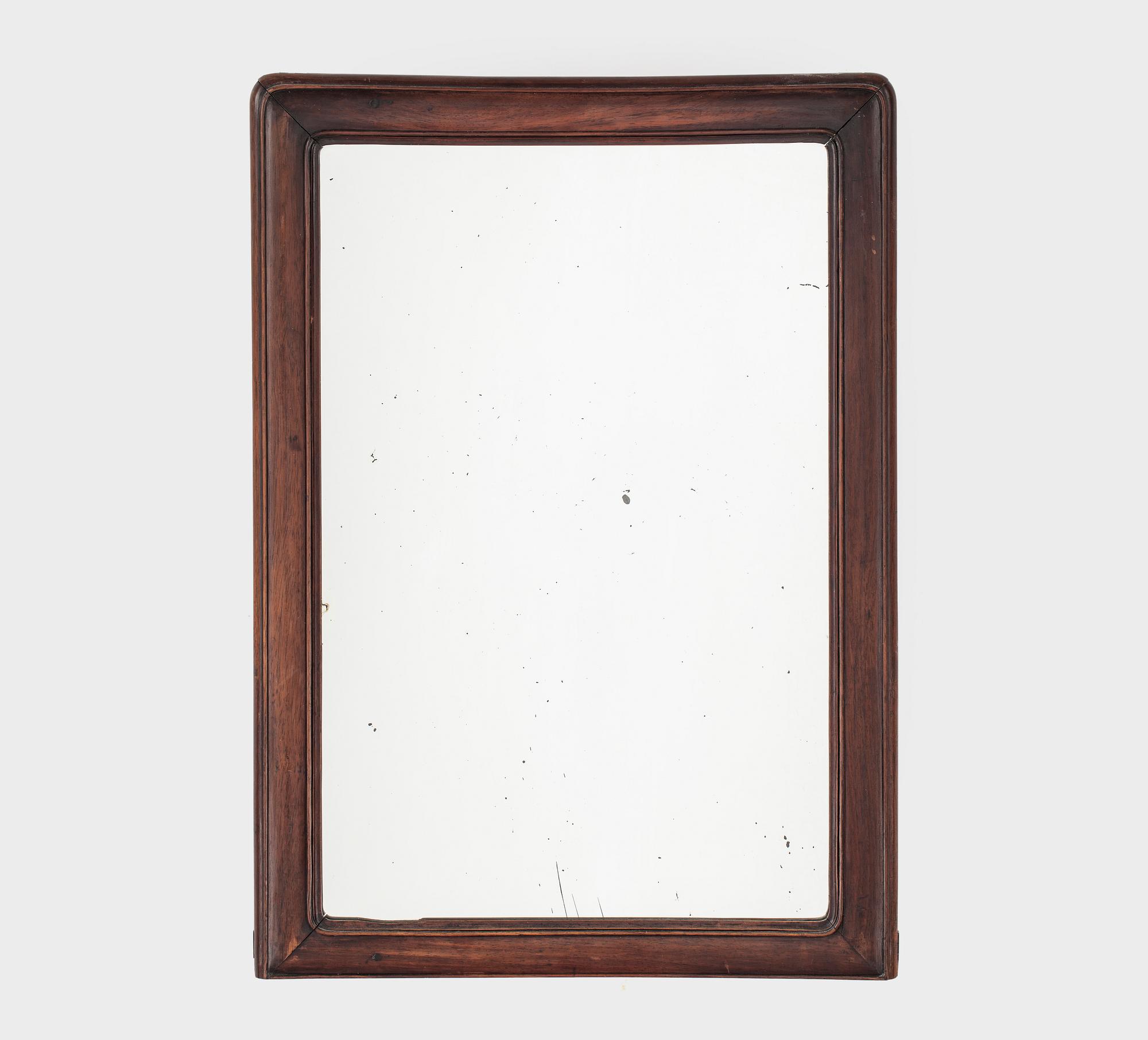 BORDSPEGEL, Kina, 1900-tal.