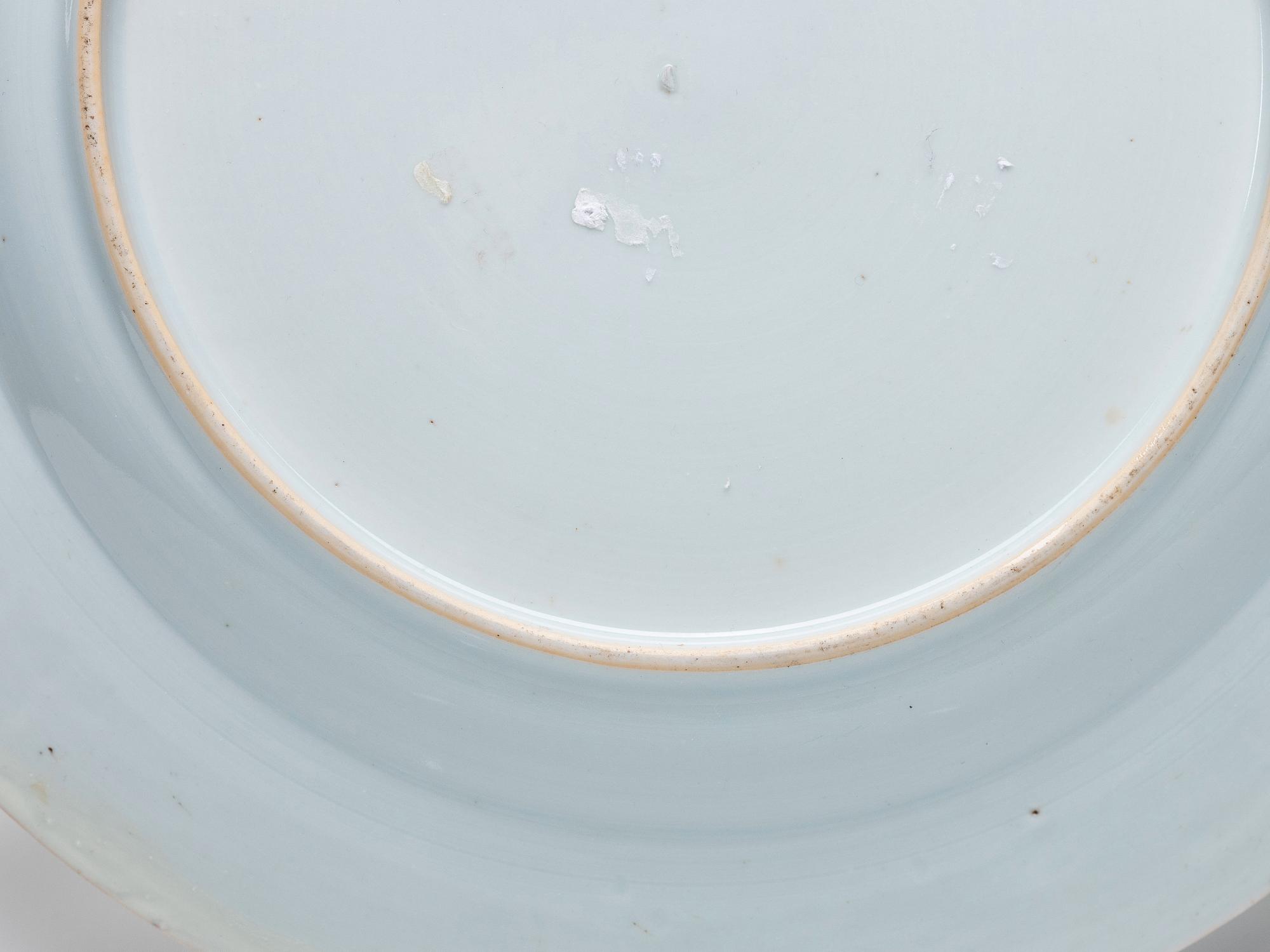 A pair of blue and white Chinese Export dishes, Qing dynasty, Qianlong (1736-95).