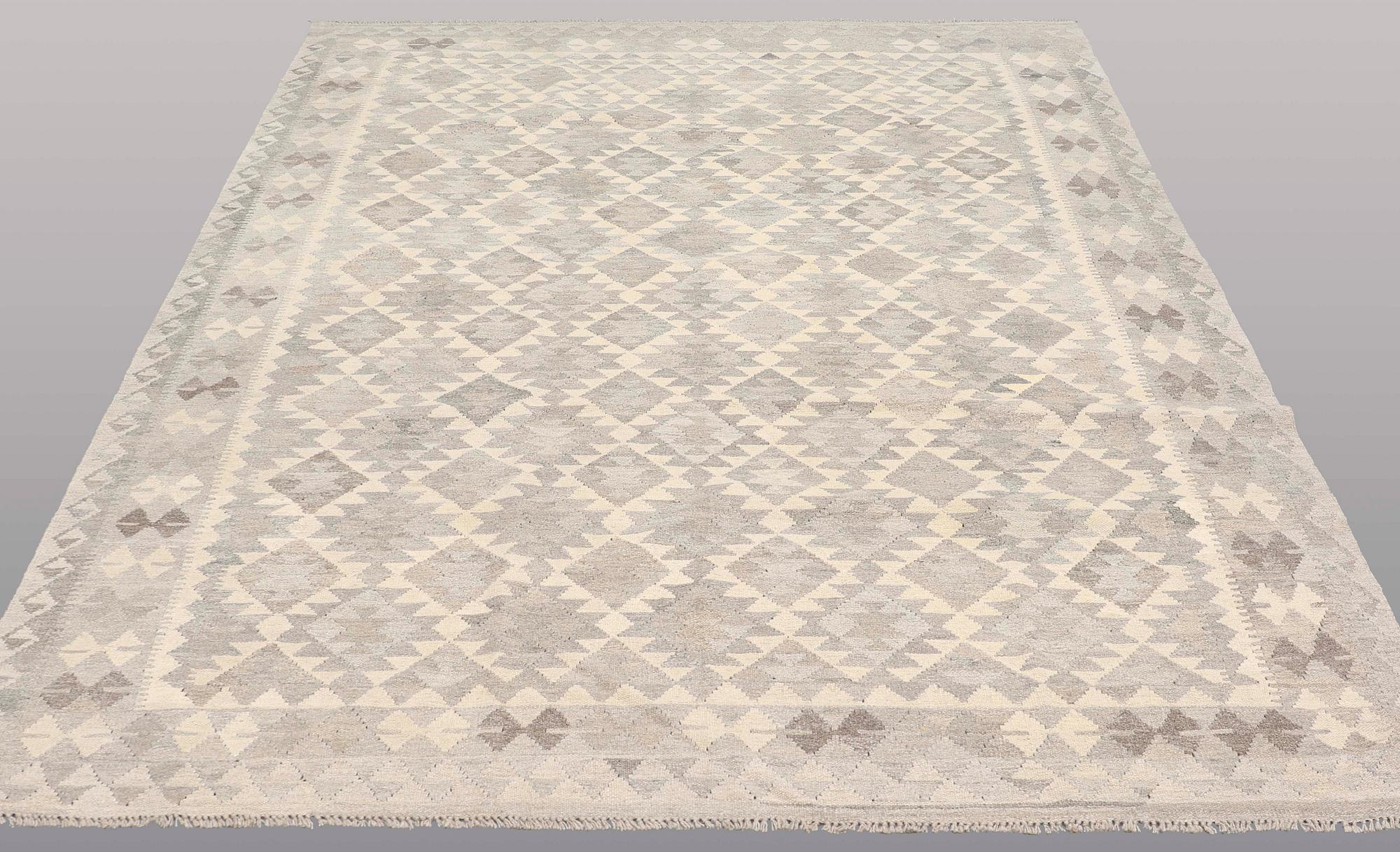 A carpet, Kilim, ca 290 x 208 cm.