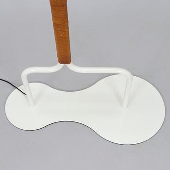 Anna Kraitz, lattiavalaisin "Anna's Golvlampa" Bsweden, Ruotsi.