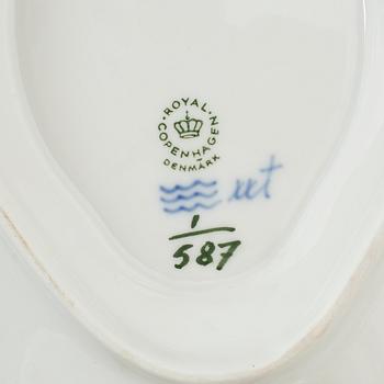 ROYAL COPENHAGEN, a 'Musselmalet' part dinner service, Denmark, second half of the 20th century (81 pieces).