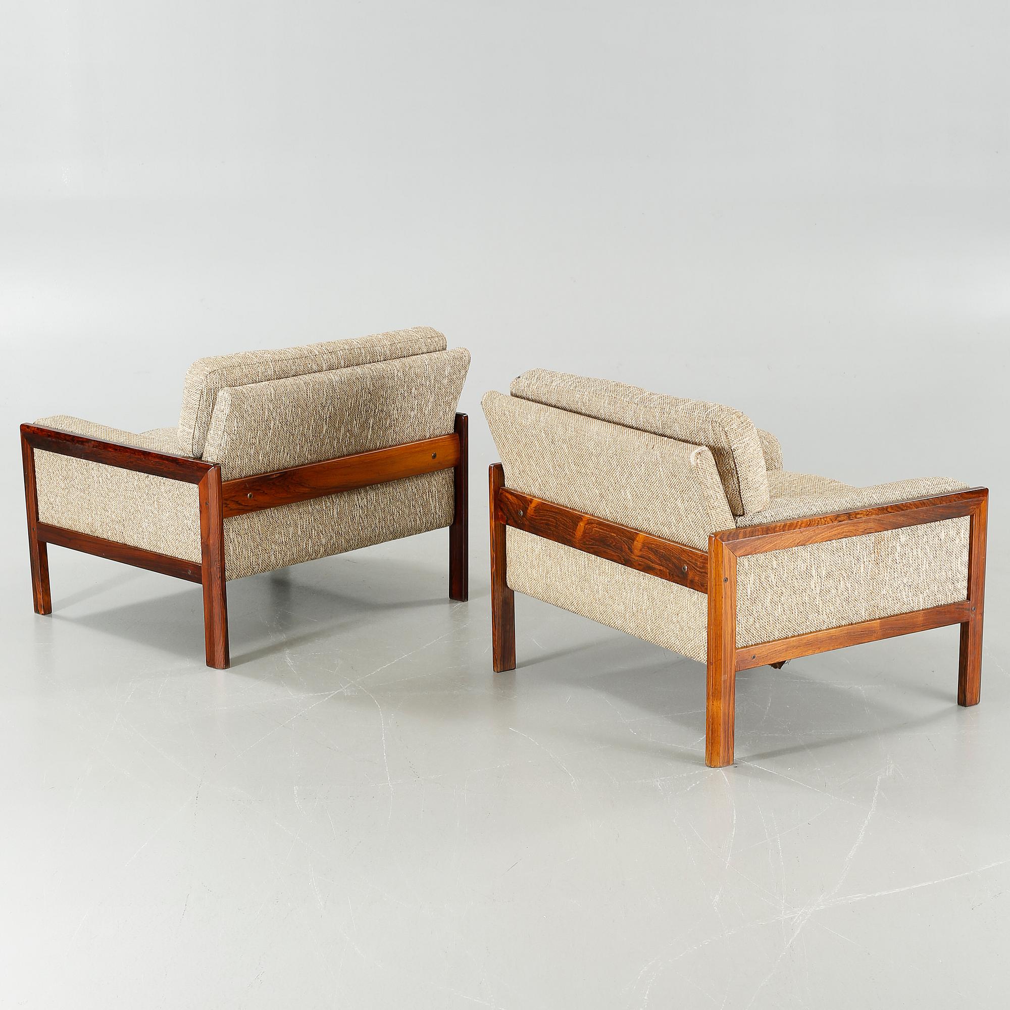 A pair of 1960/70s armchairs, model 599, designed by Fredrik Kayser for Vatne Møbler.