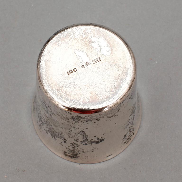 BÄGARE, 11+1, silver, Öijving Juvelerare, Gävle/Stockholm, 1948. Vikt ca 278g.