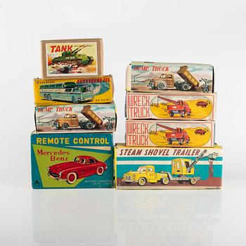 SSS Shoji Toys, among other things, toy cars, 8 pieces, Japan, around the 1950s.