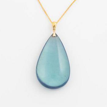 Hänge, 18K guld med droppformad akvamarin, med kedja 18K guld.