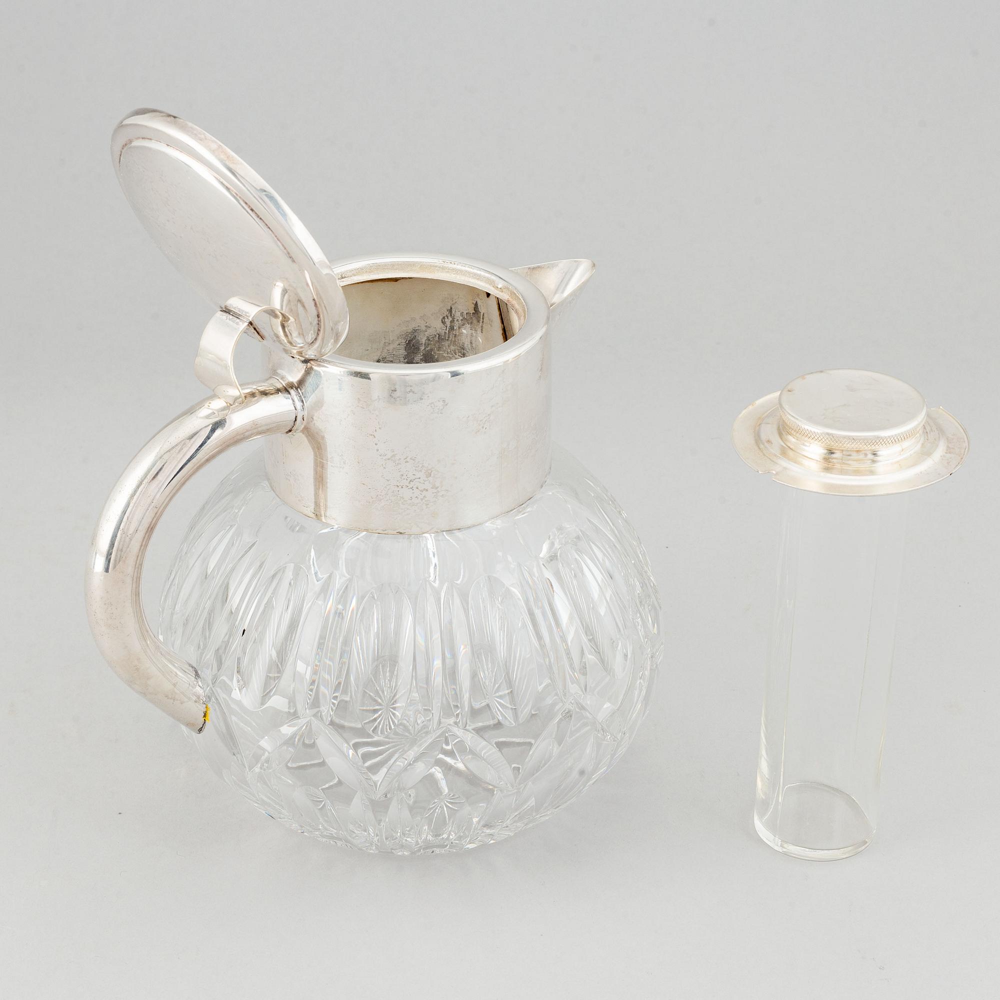 A 20th-century service jug.