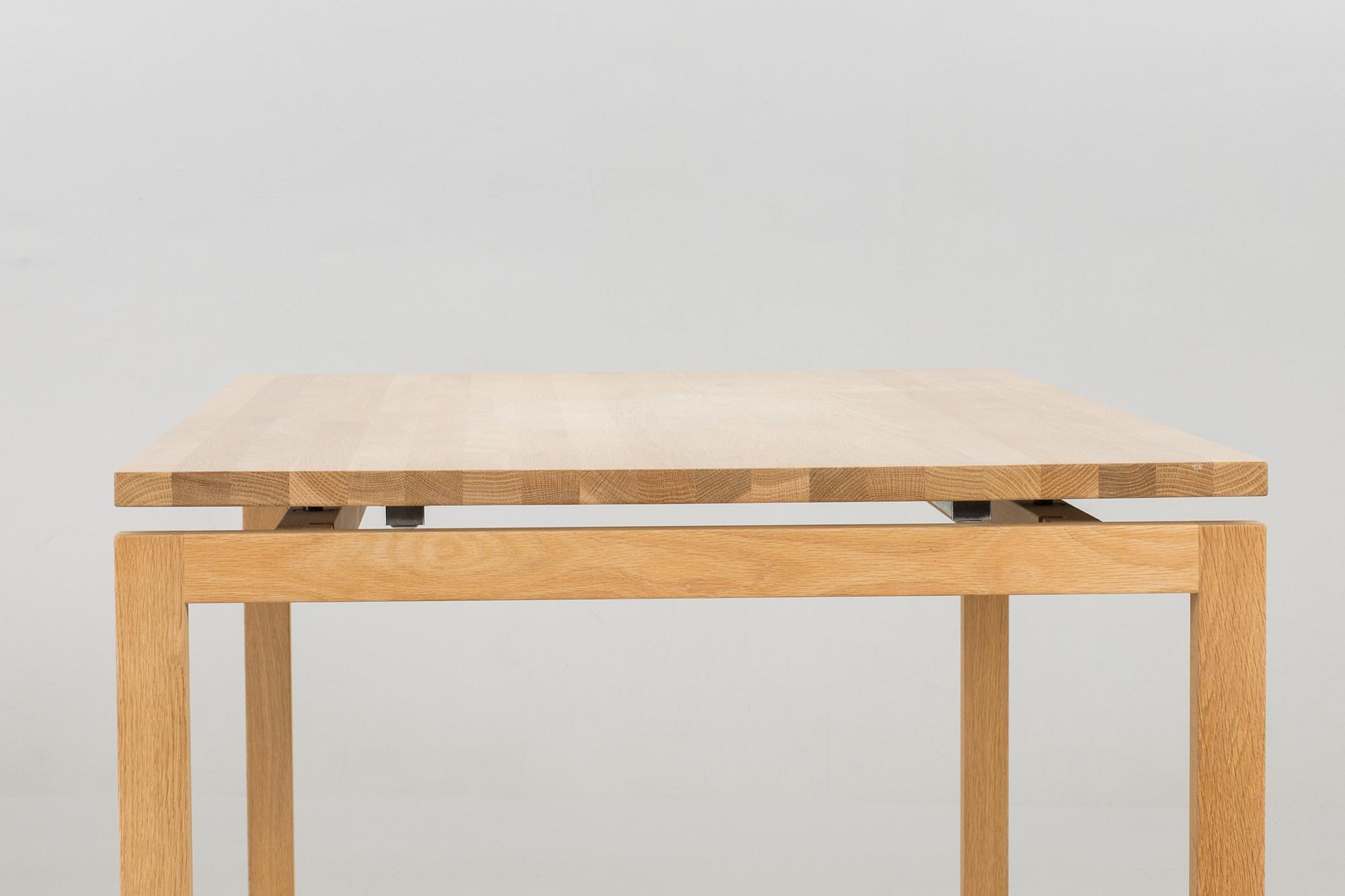 MATBORD, "Slitz", Möbelsnickarmästare Håkan Johansson, Olby Design sent 1900-tal.