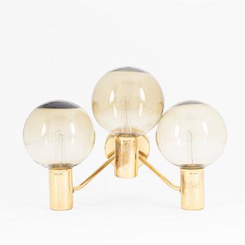 Hans-Agne Jakobsson, a pair of model v 149/3 wall-lights from Markaryd.