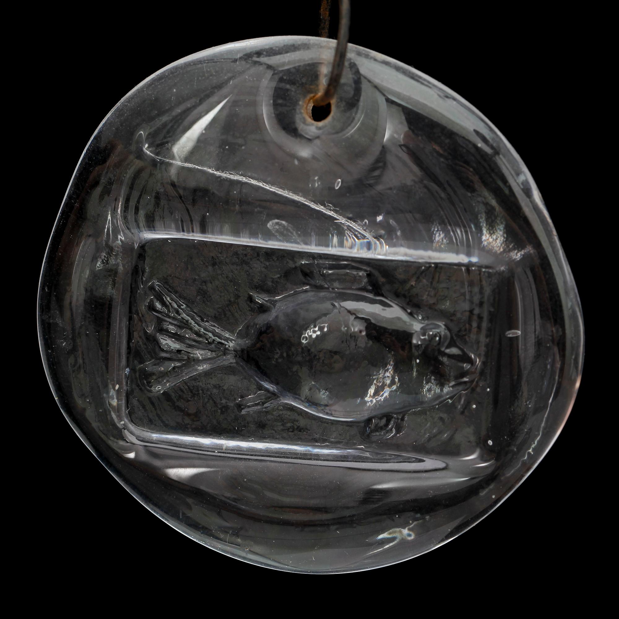 KANDELABER, ett par, gjutjärn samt glas, Erik Höglund, Kosta.