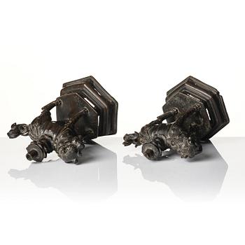 Rökelsehållare, ett par, brons. Yuan/Mingdynastin.