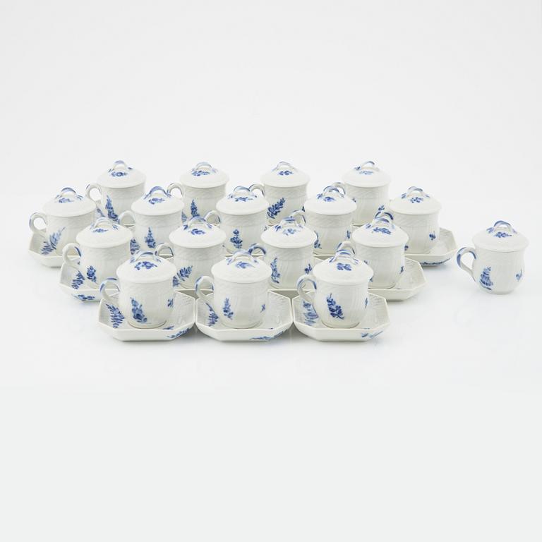 17 cream porcleain cups with saucers, 'Blue flower', Royal Copenhagen, Denmark.