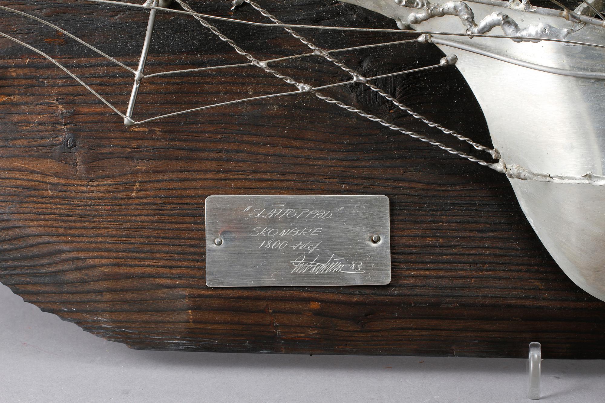 URBAN STRÖM, 2 st, väggskulpturer, signerade och daterade -82 och -83.