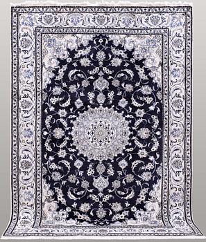 Matto, Nain part silk, ca 290 x 202 cm.