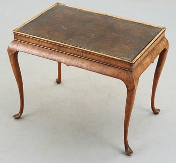 BORD, möjligen  England/Holland. Rokoko, 1700-tal.