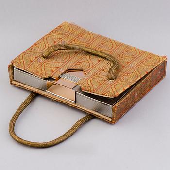MAKE-UP VÄSKA, vitmetall, 18K guld, rosenslipade diamanter. Van Cleef & Arpels, Paris 1930-tal.