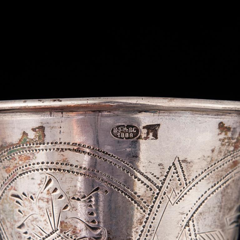 BÄGARE, 2 st, silver, Moskva och S:t Petersburg, 1880-tal. Vikt 184 g.