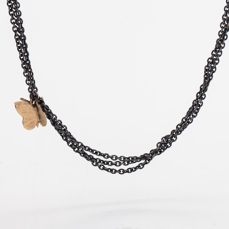 Ole Lynggaard, An 18K gold ans silver necklace. Denmark.