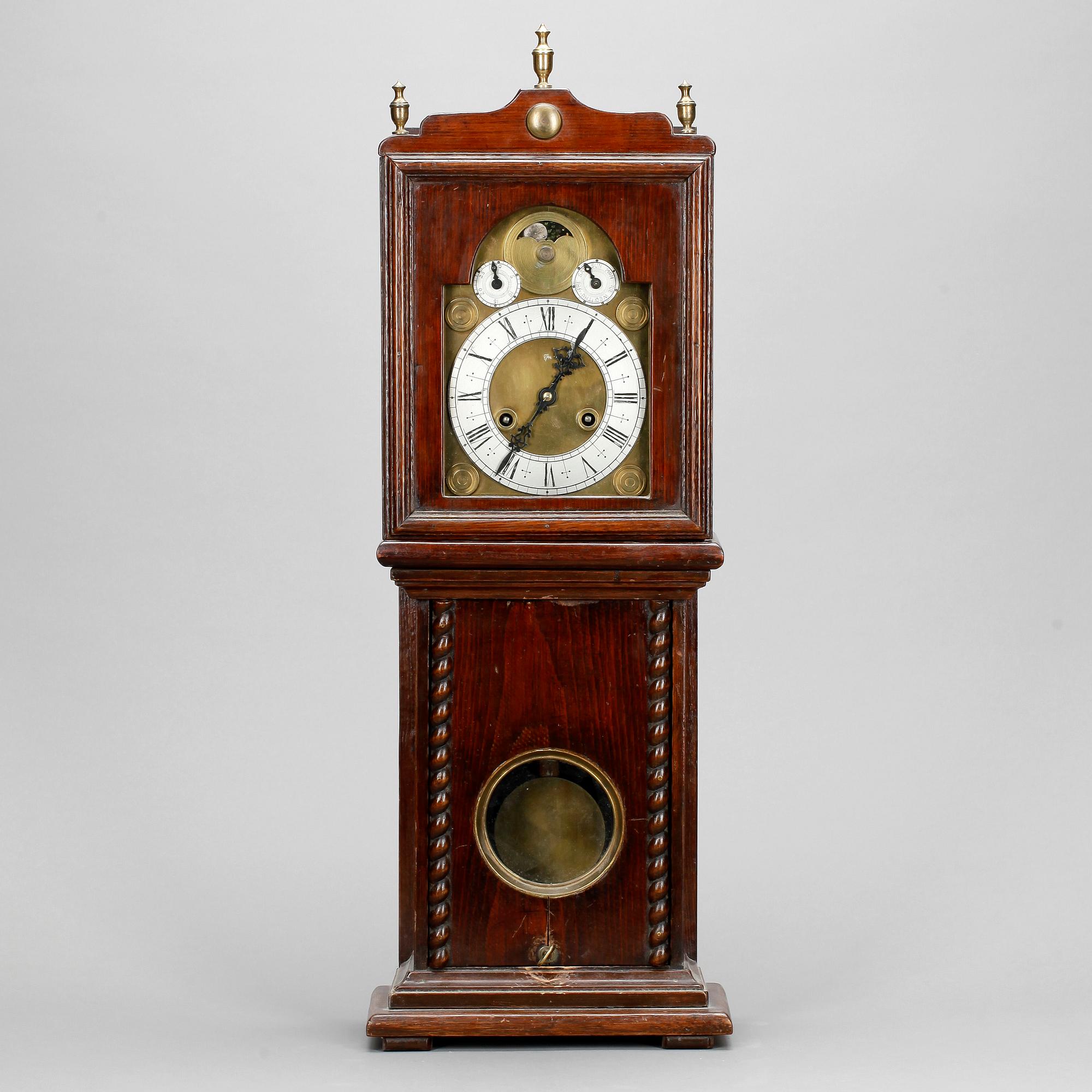 BORDSPENDYL, miniatyrgolvur, kalenderur, 1800-tal.