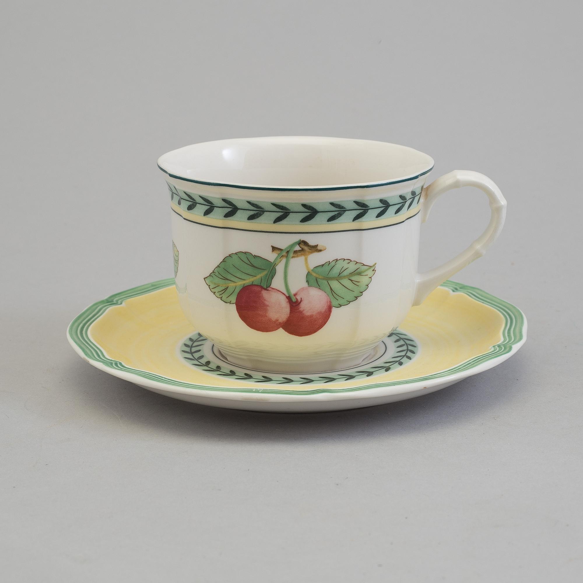 A porcelian table ware set of 26 pcs by Villeroy & Boch, "French Garden" late 20th century/21th century.