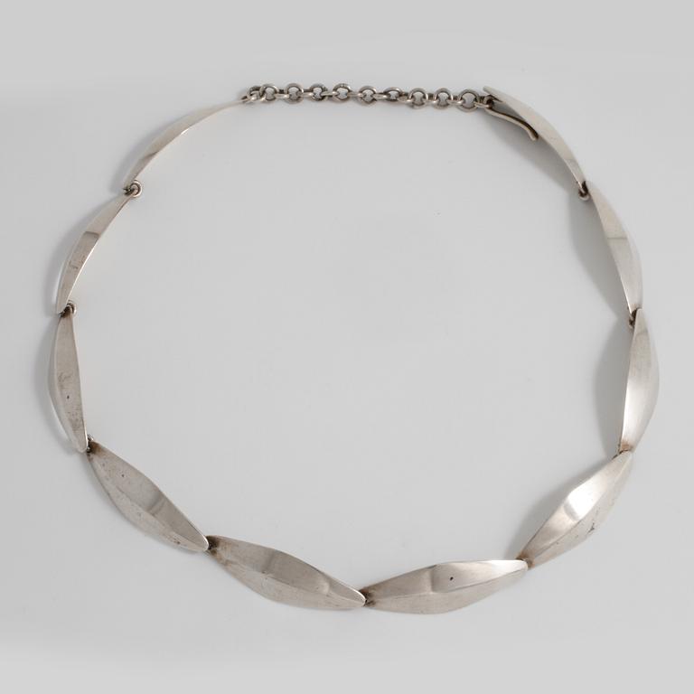 BENDT KNUDSEN, Kolding, Danmark, collier.