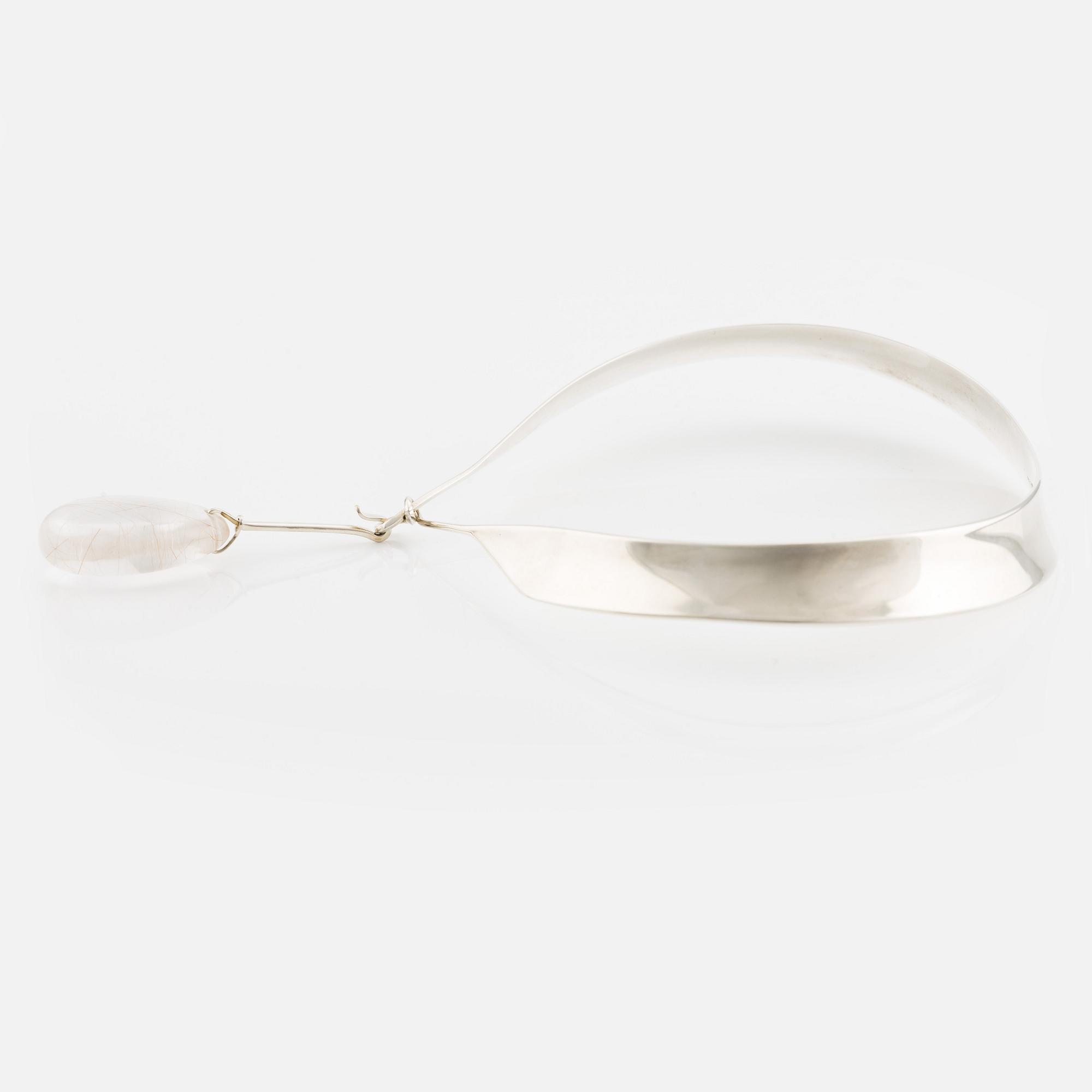 halsring nr 160 med hänge nr 131 i rutilkvarts, sterling silver, för Georg Jensen, Danmark.