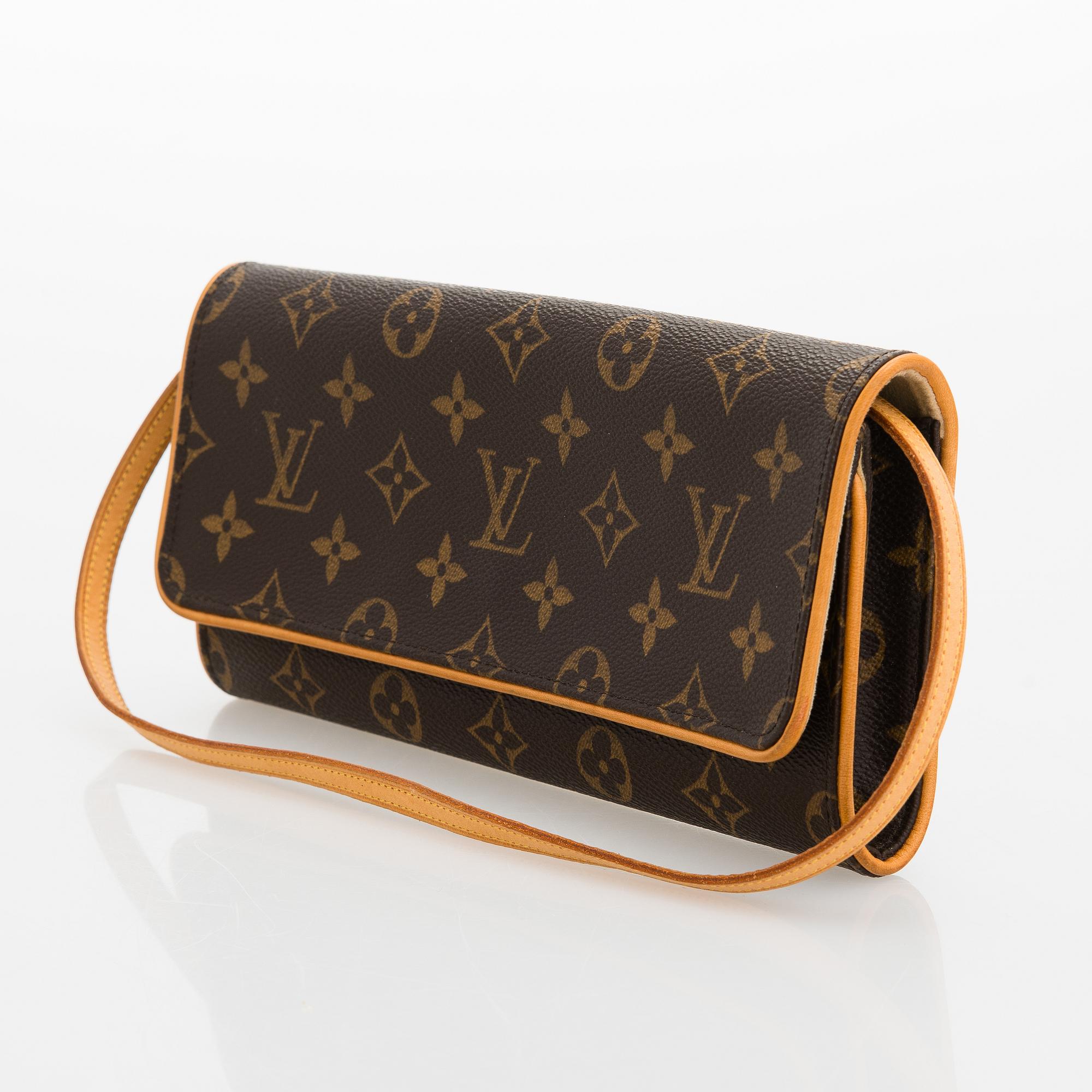 Louis Vuitton, "Monogram Pochette Twin", laukku.