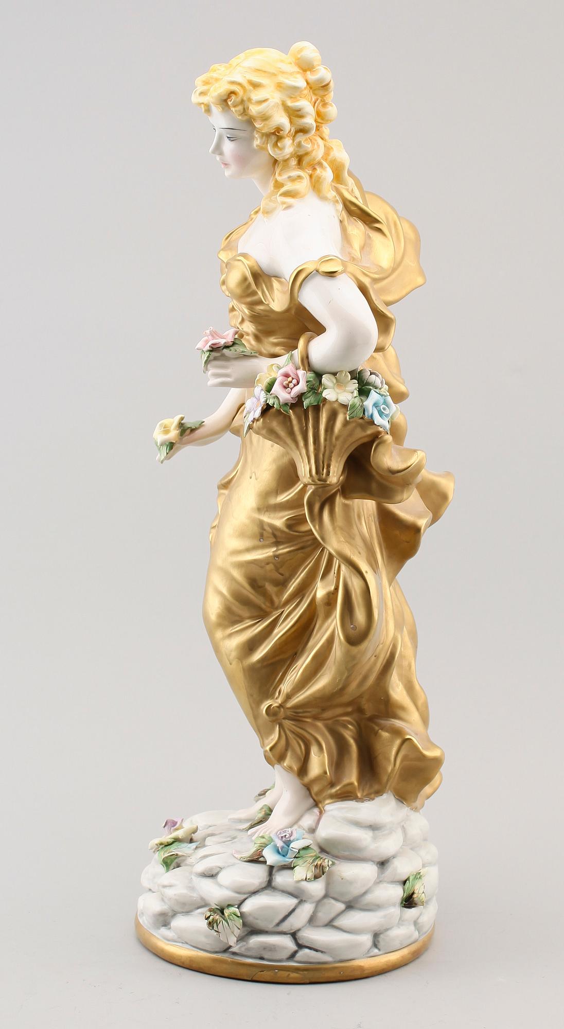 FIGUR, porslin, Italien, 1900-talets andra hälft.
